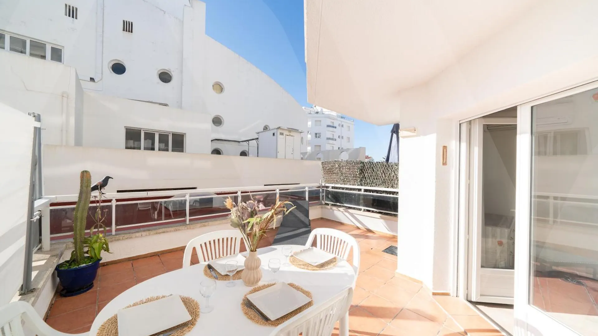 Bel Appartement Terrasse Empuriabrava Nautic By Welhomy kontakter
