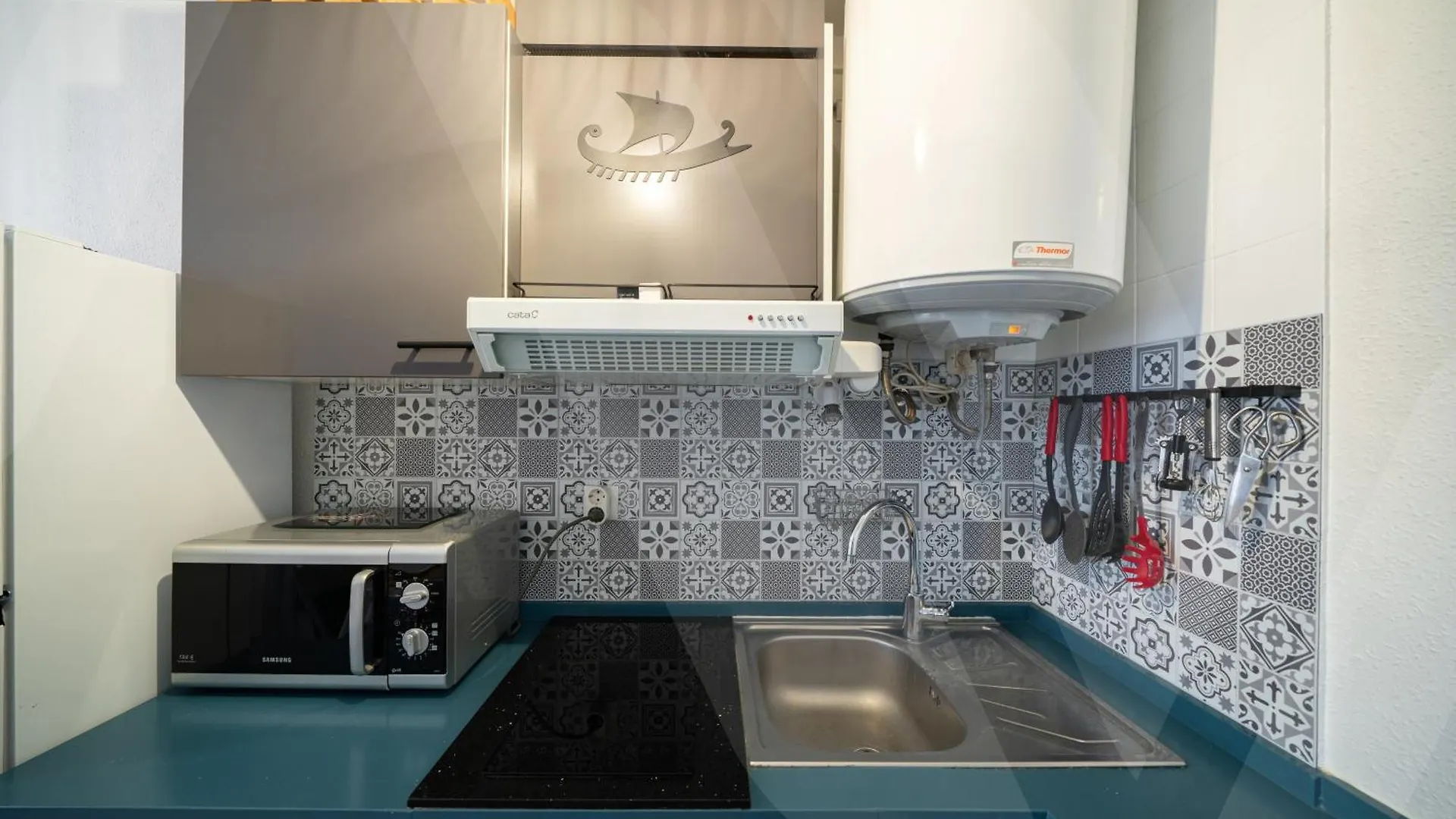 Bel Appartement Terrasse Empuriabrava Nautic By Welhomy 0*,  Spanien